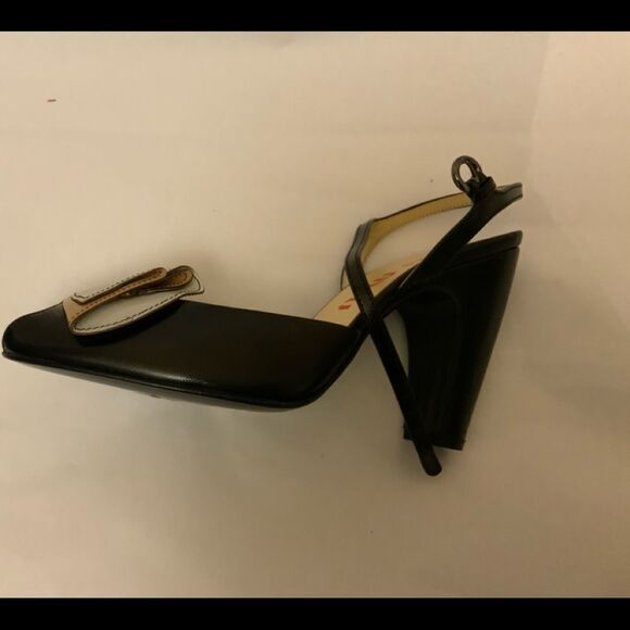 Miu Miu Women's Open Toed Slingback Black Heels Pre-Owned Size 5.5 - Picture 2 of 8